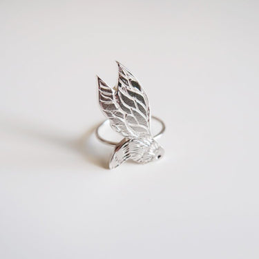 Flying Bee Ring - Magpie Jewellery