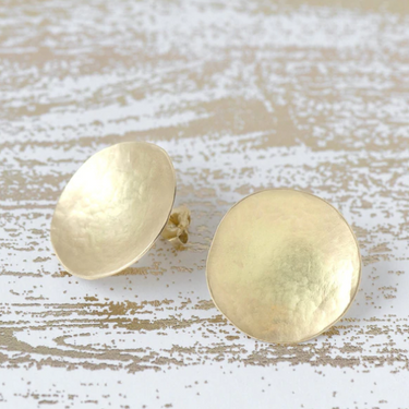 Large Hammered Disc Stud Earrings - Magpie Jewellery